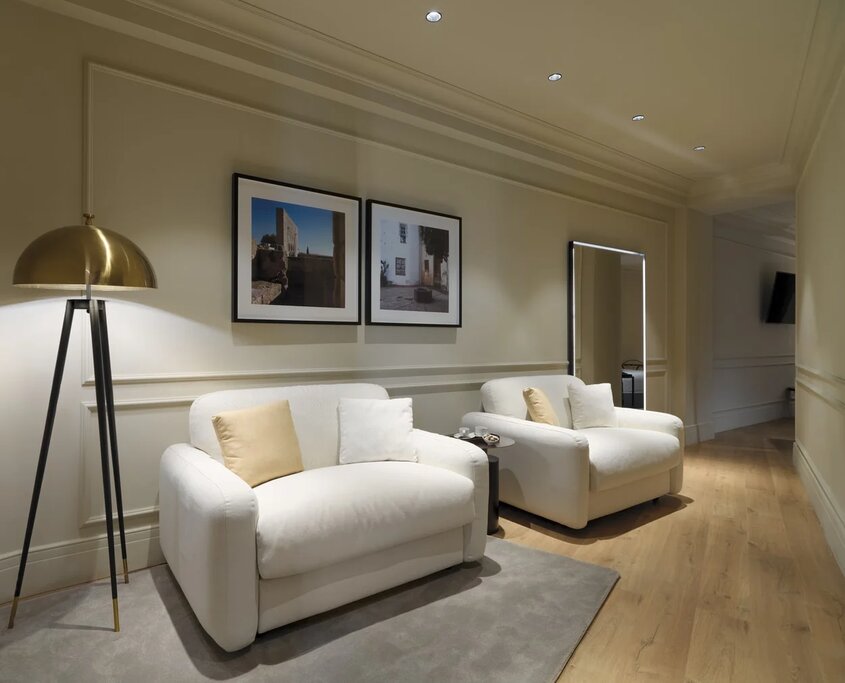 Hotel771