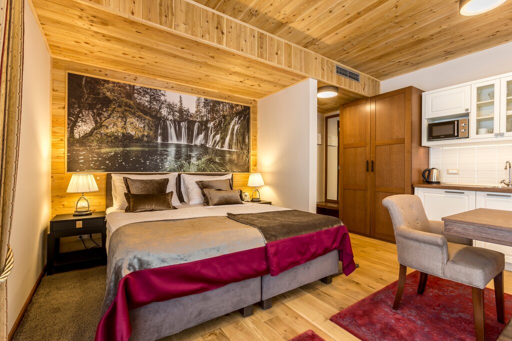 Hotel1370