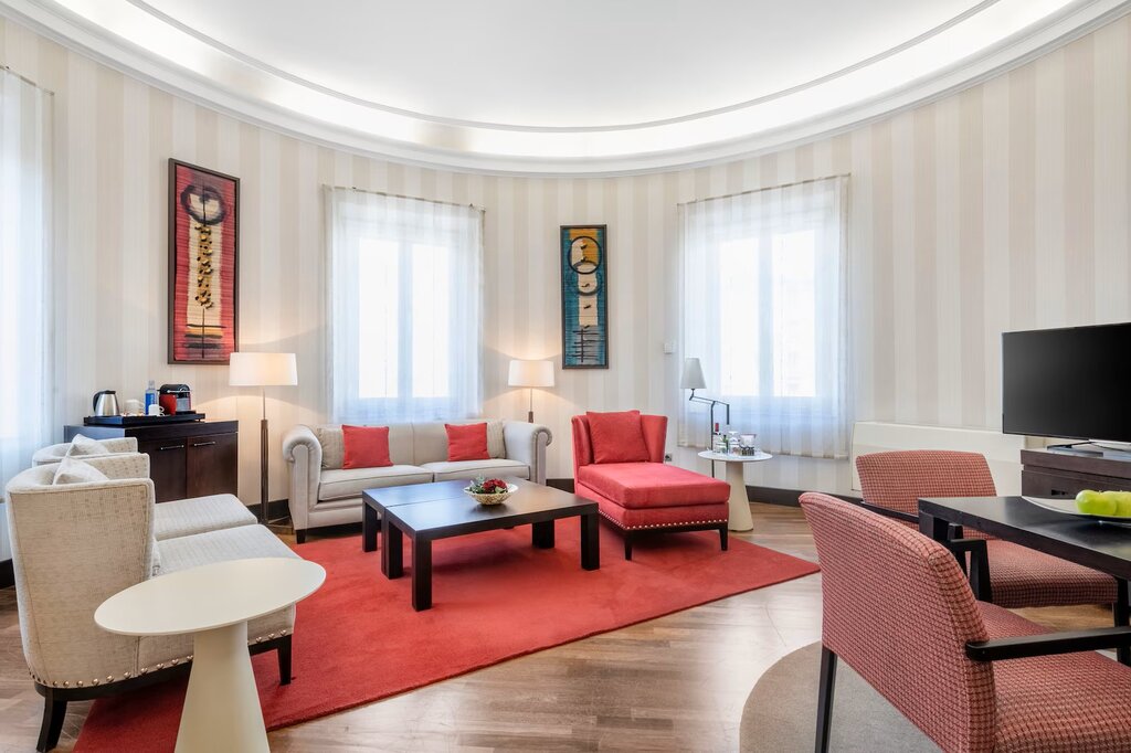 Hotel682