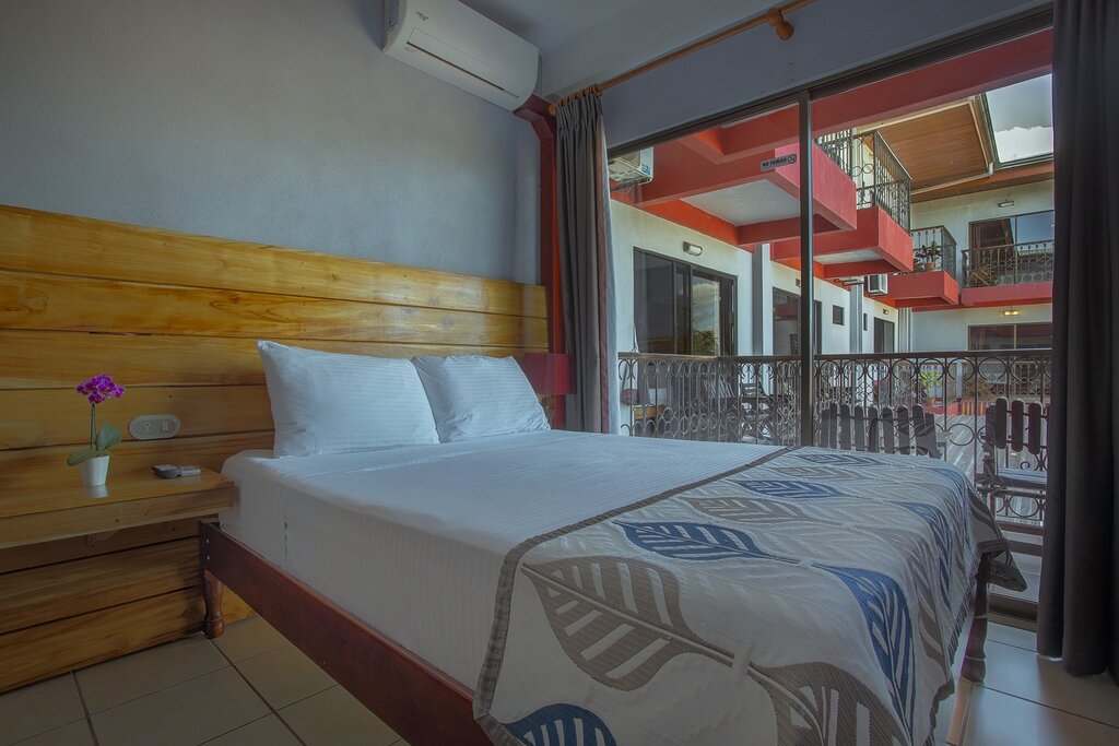 Hotel249
