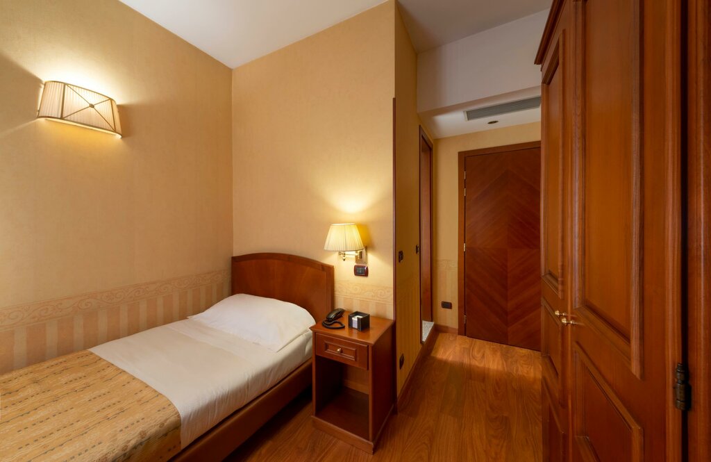Hotel52