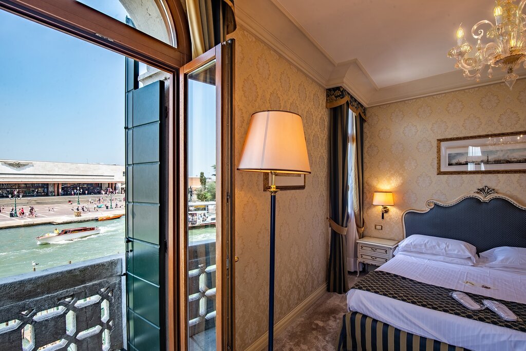 Hotel7