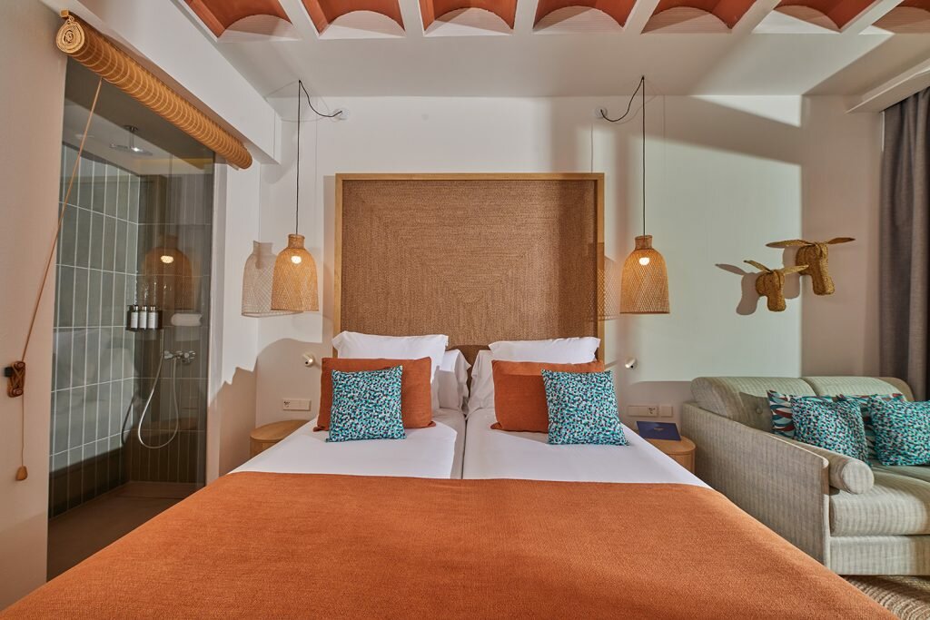 Hotel989