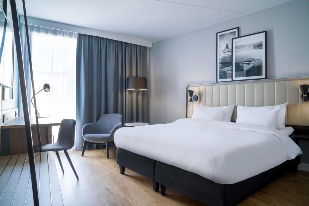 Hotel377