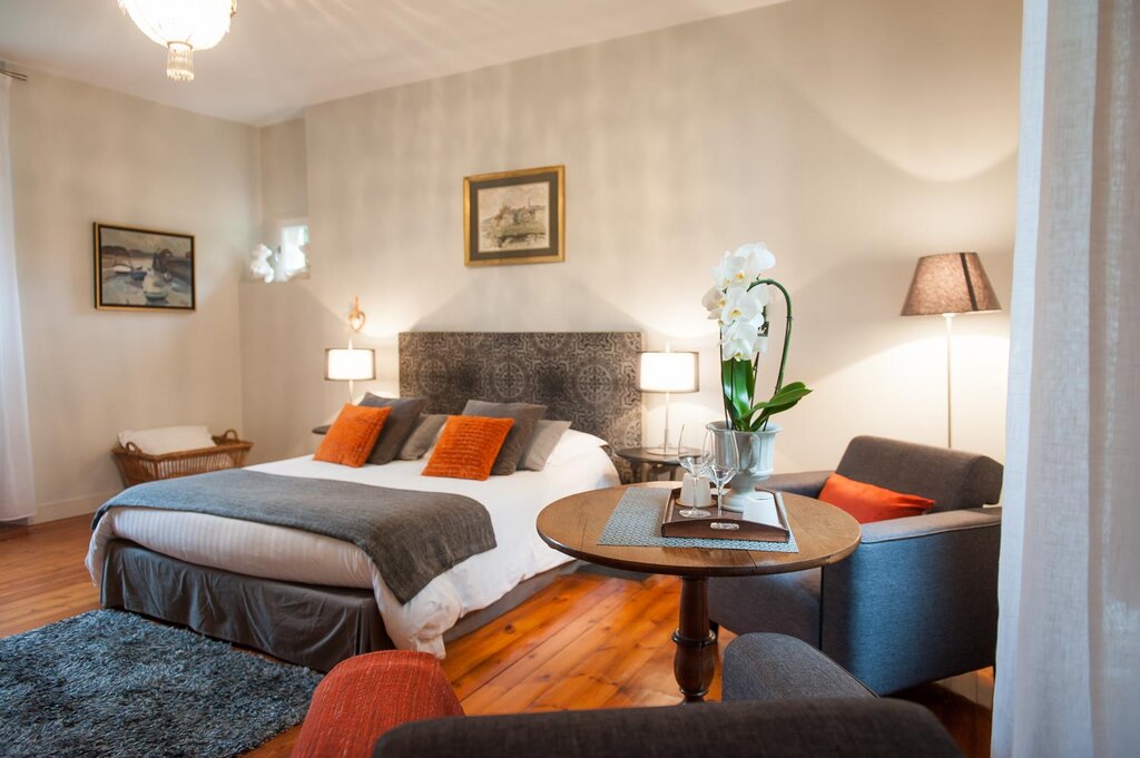 Hotel1283