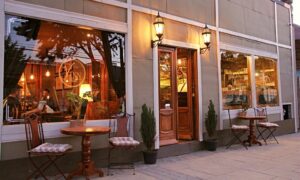 Hotel1483