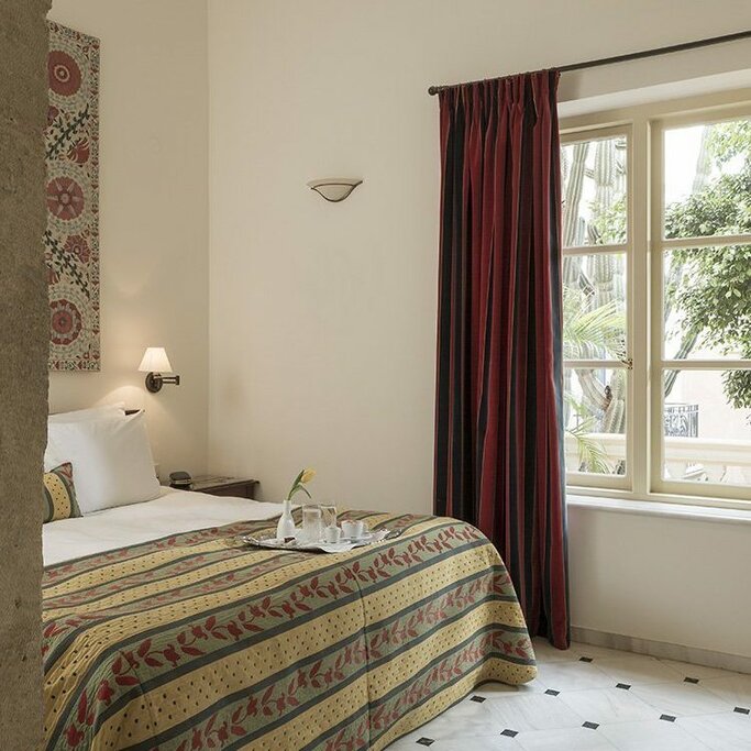 Hotel551
