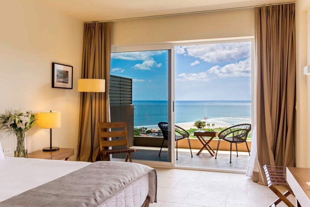 Hotel228