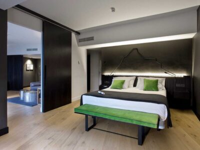 Hotel876