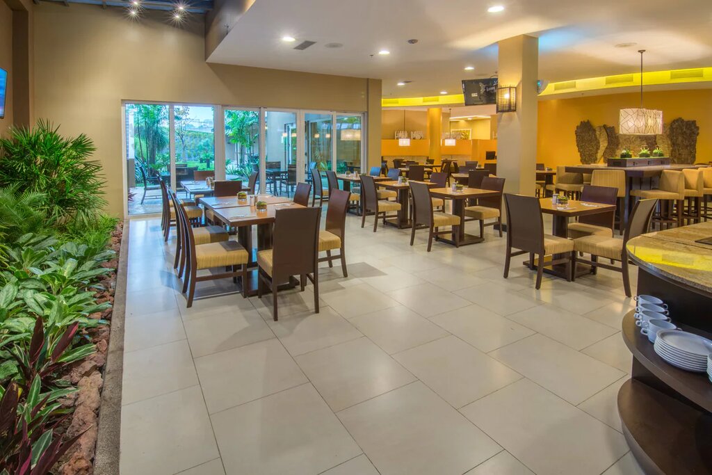 Hotel282