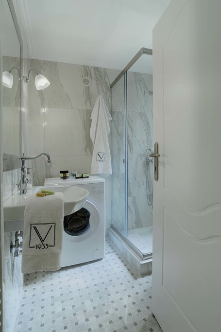 Hotel541