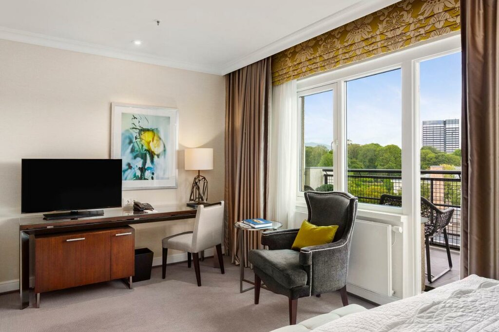 Hotel378