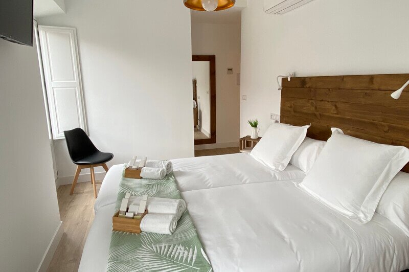 Hotel906
