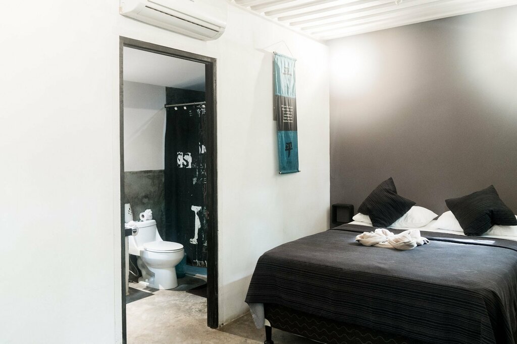 Hotel335