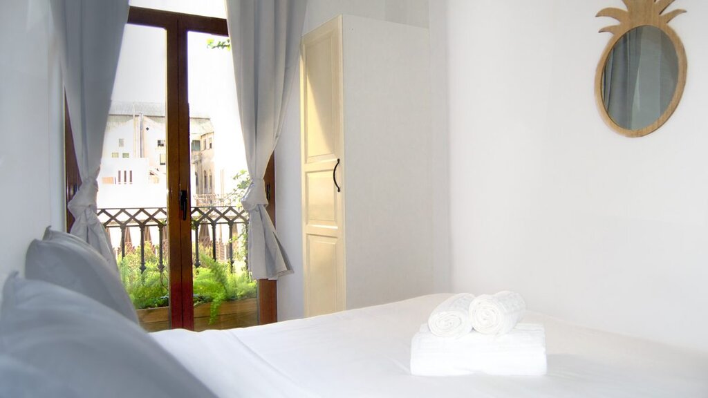 Hotel826