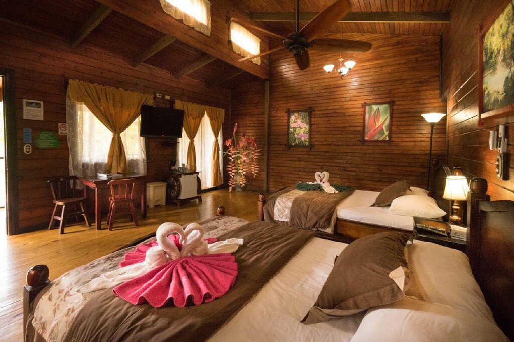 Hotel332