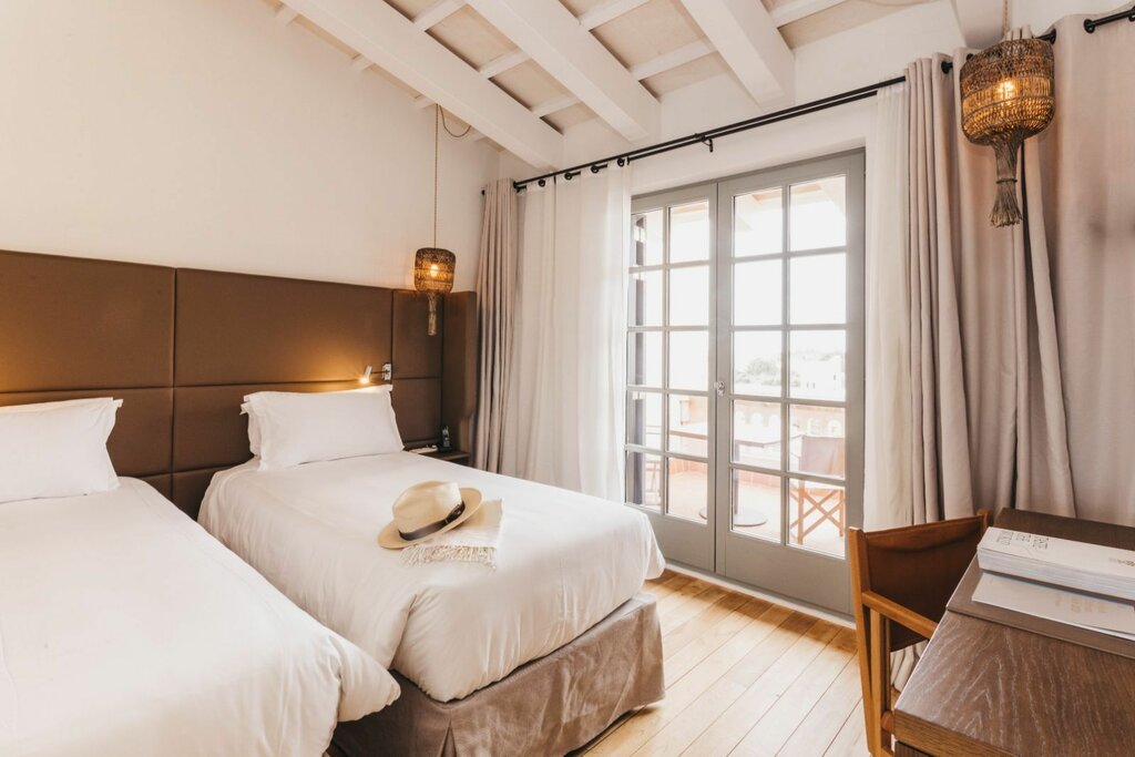 Hotel1051
