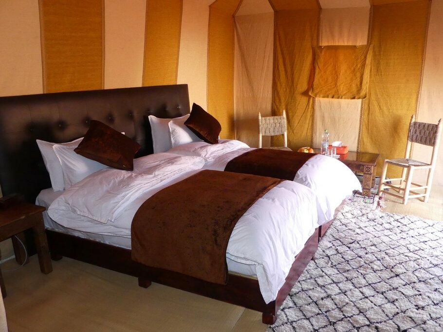 Hotel80