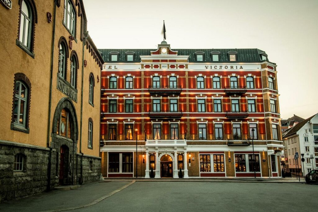 Hotel370