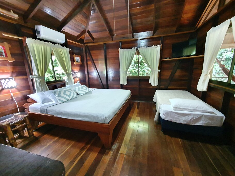 Hotel247
