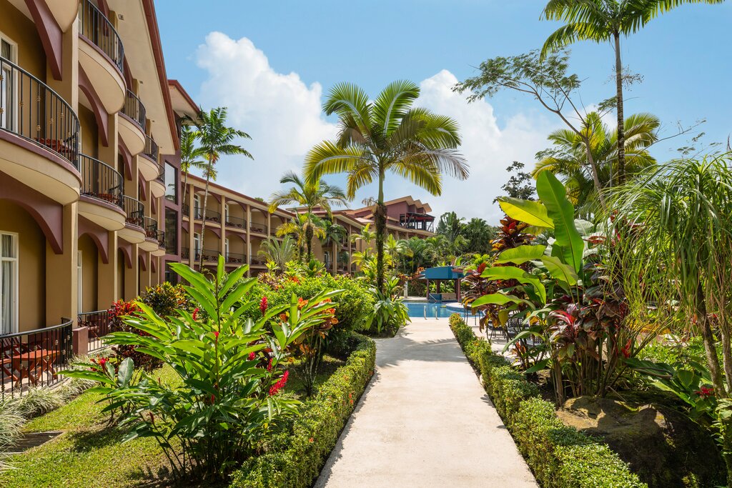 Hotel236