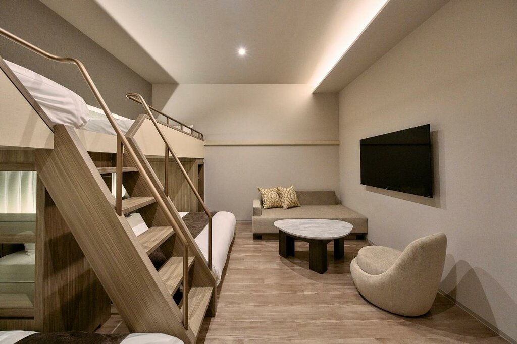Hotel144
