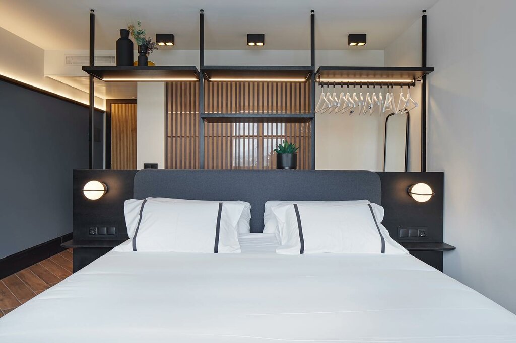 Hotel875