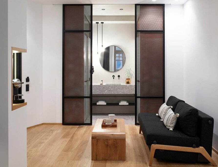 Hotel598