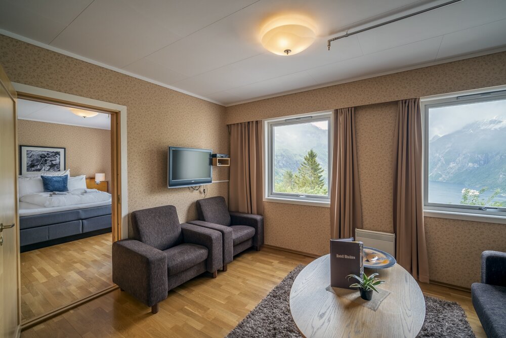 Hotel385