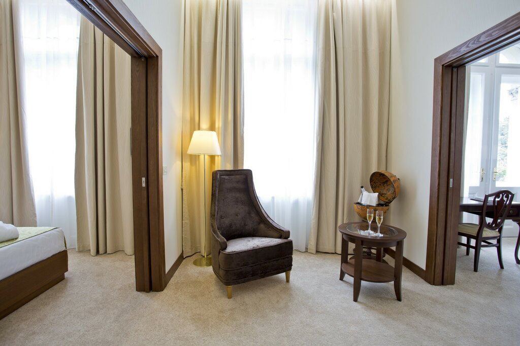 Hotel1372