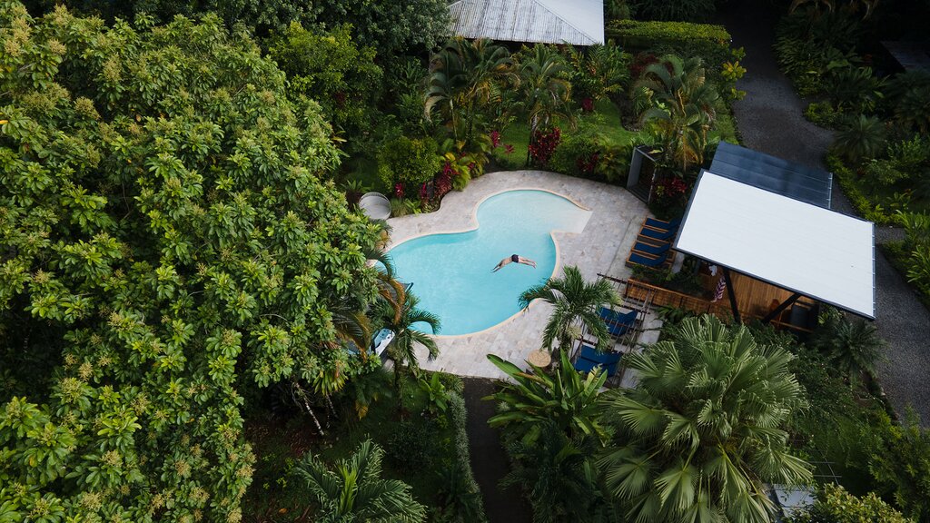 Hotel273
