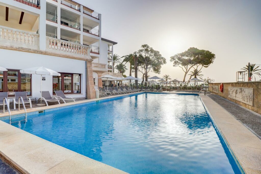 Hotel996