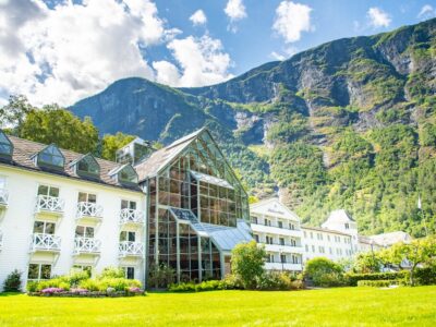 Hotel365