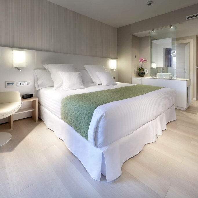 Hotel766