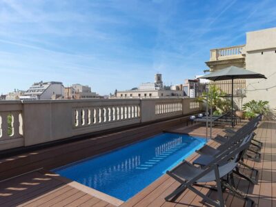 Hotel698