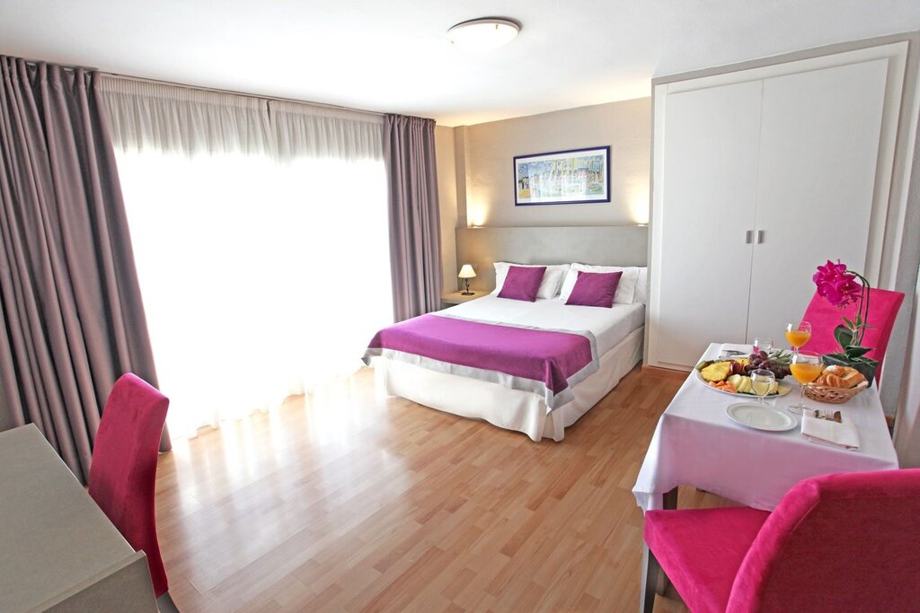 Hotel962