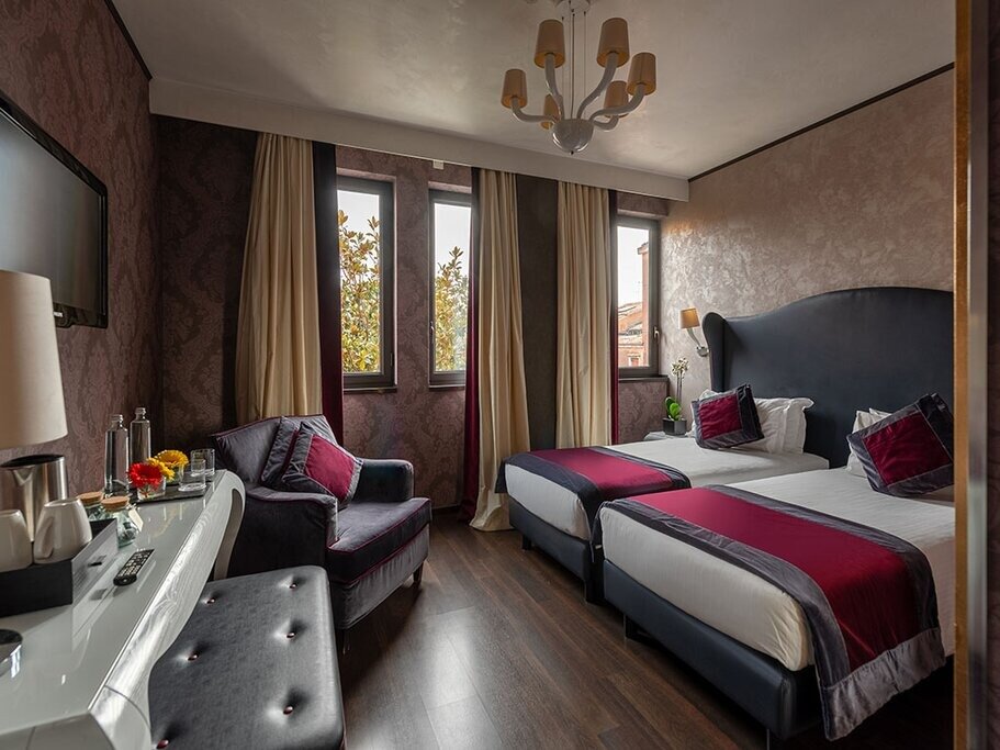 Hotel24