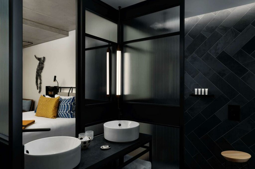 Hotel1421