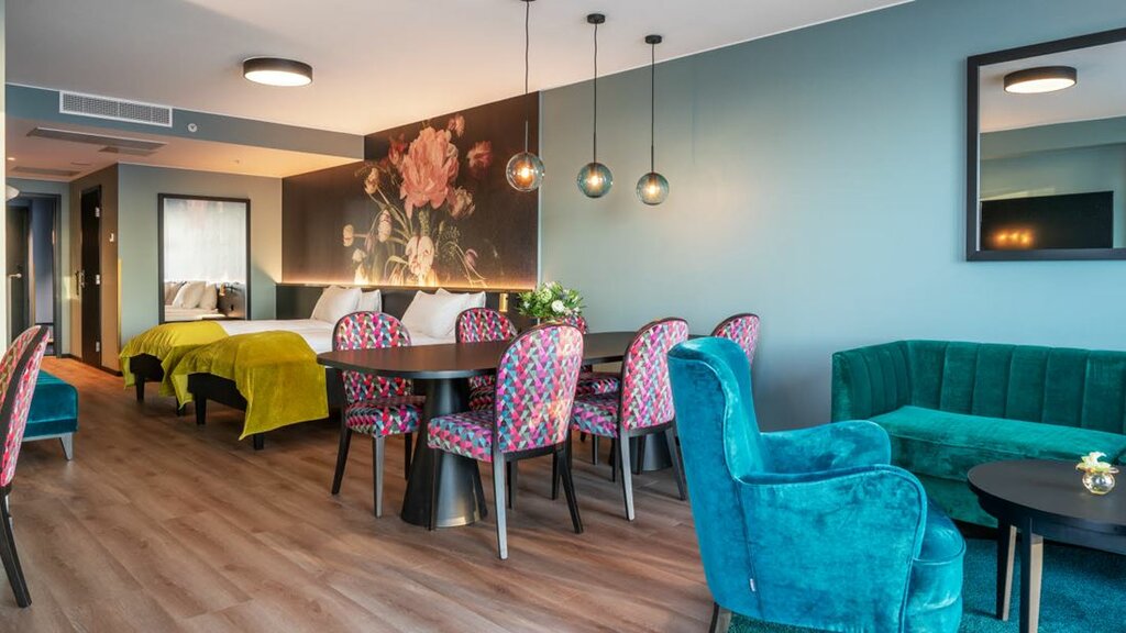 Hotel368