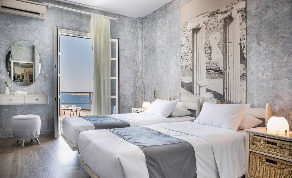 Hotel467