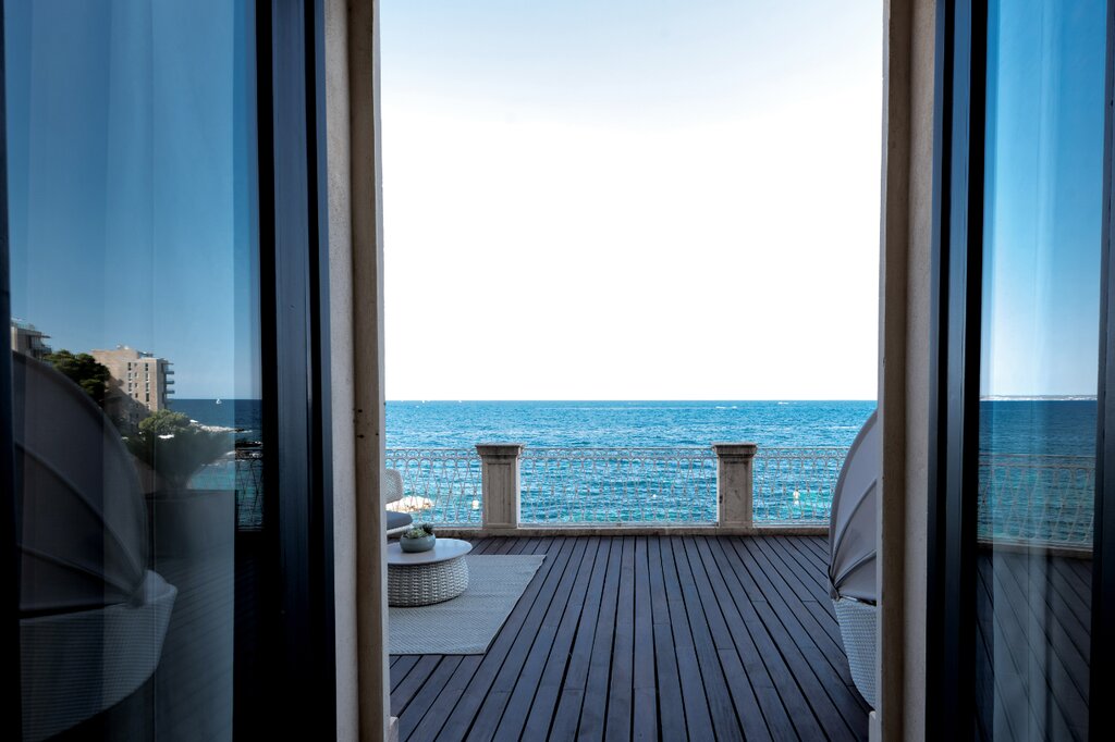 Hotel845