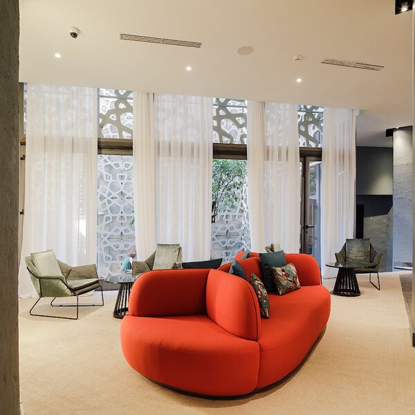Hotel813
