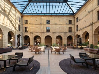 Hotel966