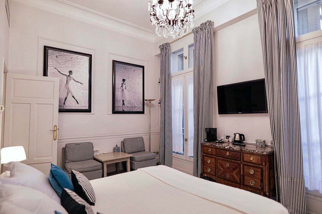 Hotel1282