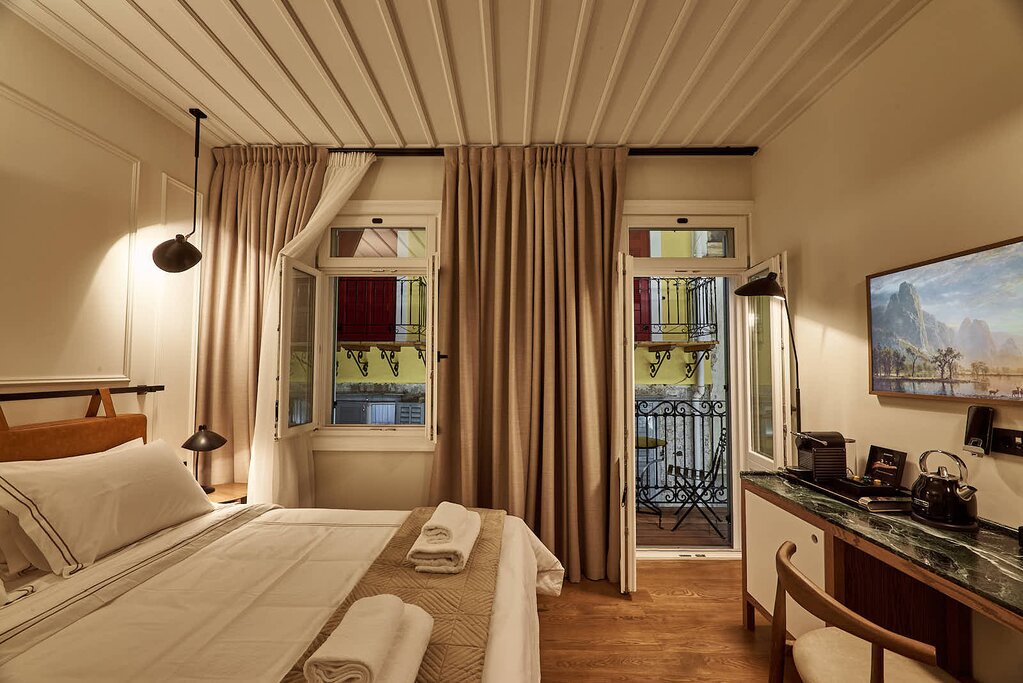 Hotel534
