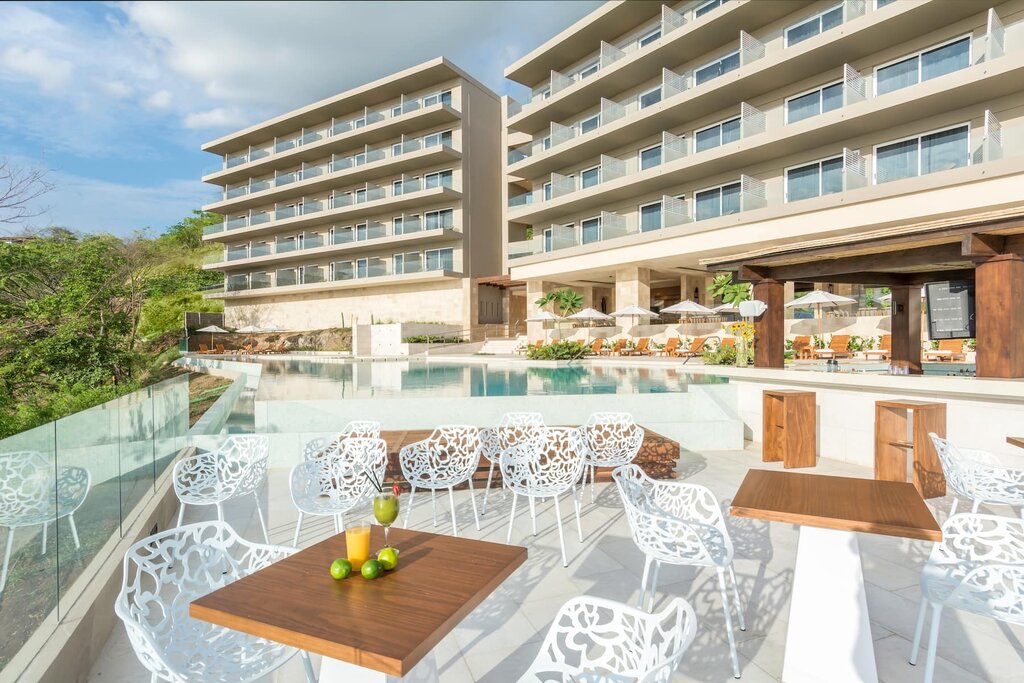 Hotel228
