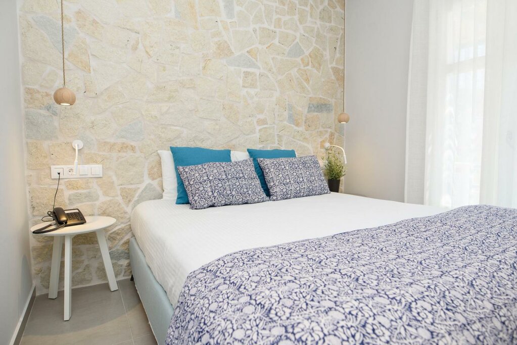 Hotel484