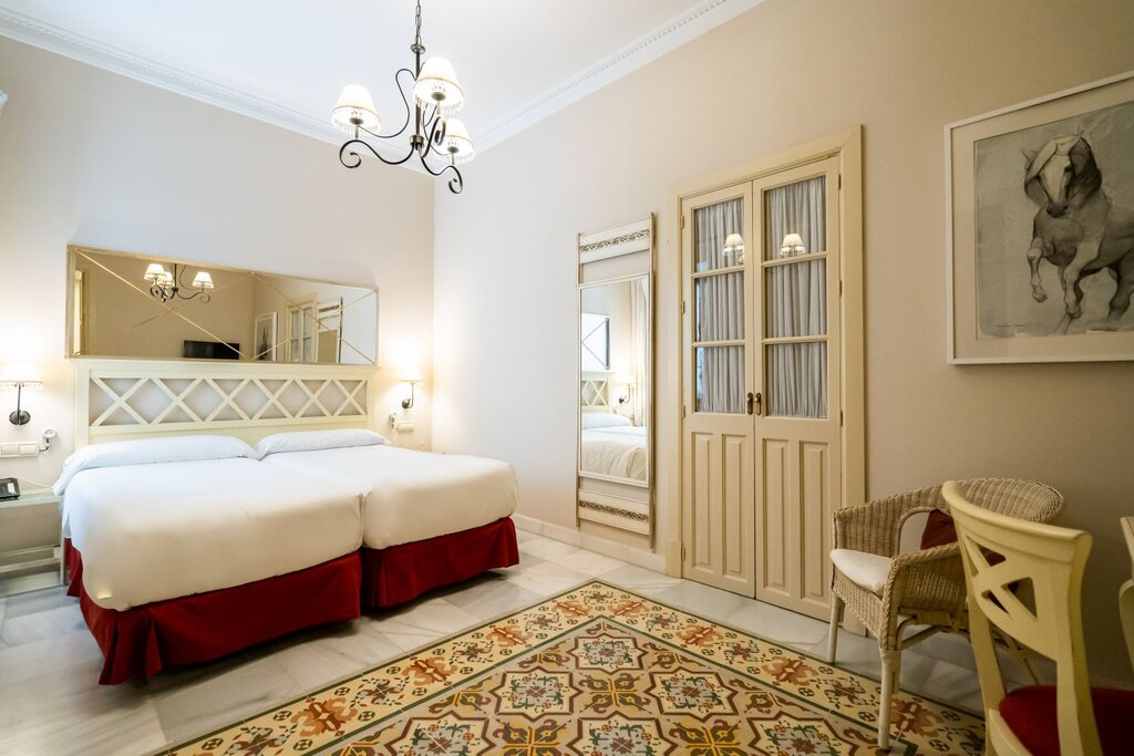 Hotel811