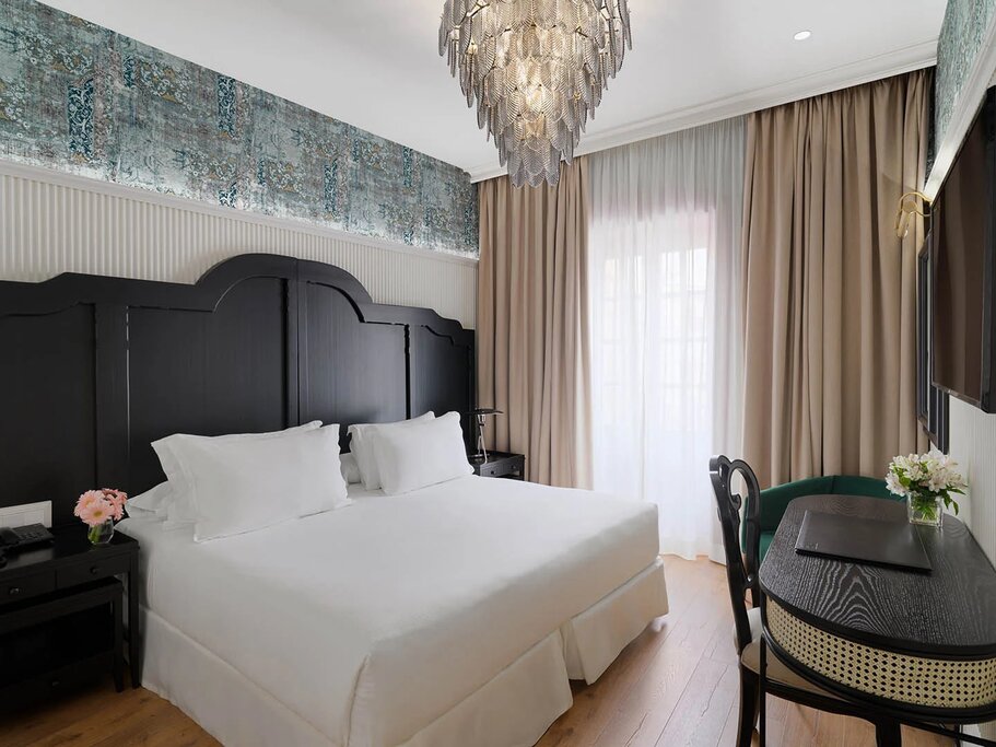 Hotel712