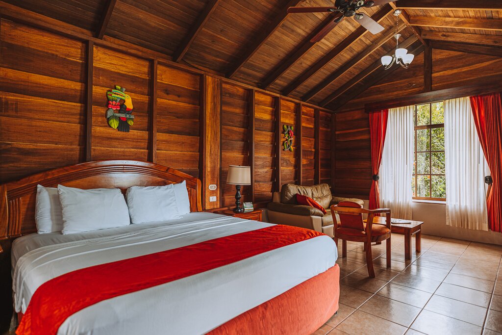 Hotel305